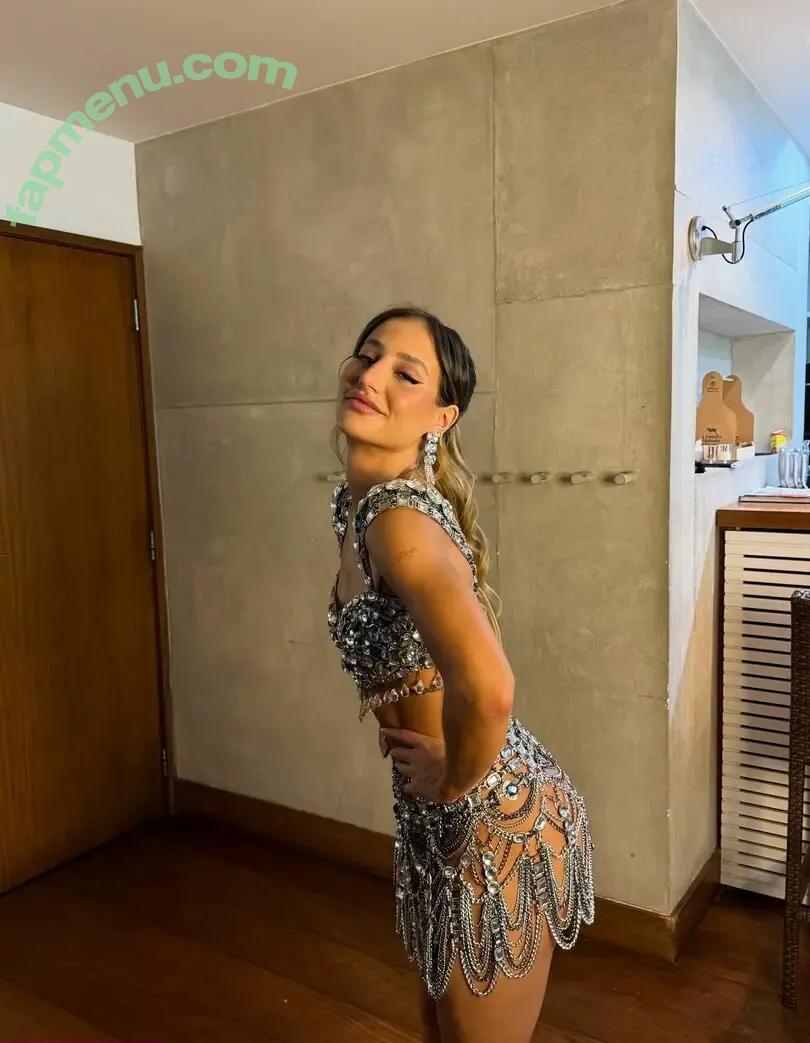 Bruna Griphao nude photo #1129 (brunagriphaoo)