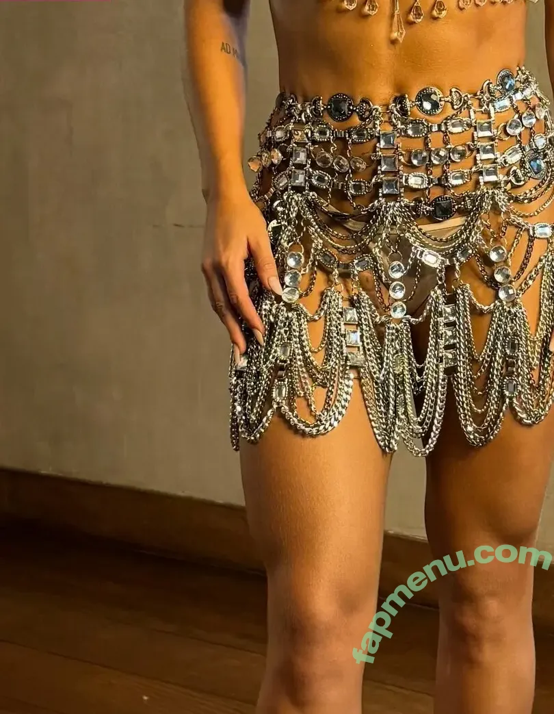 Bruna Griphao nude photo #1133 (brunagriphaoo)