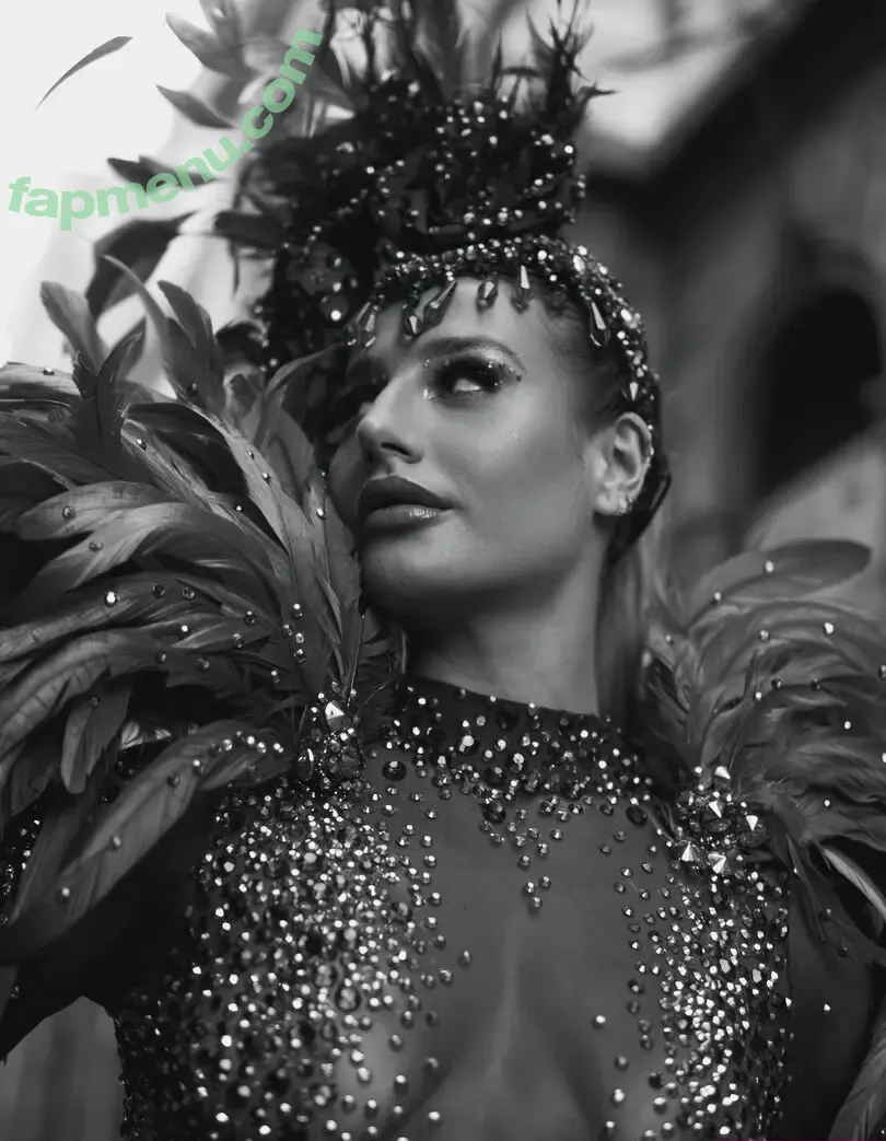 Bruna Griphao nude photo #1218 (brunagriphaoo)