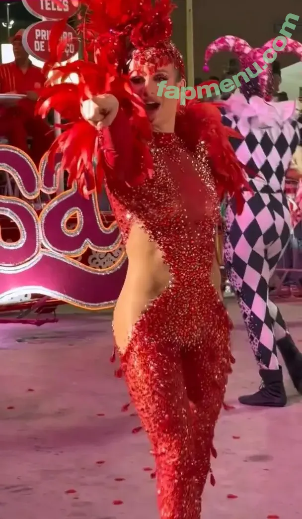 Bruna Griphao nude photo #1235 (brunagriphaoo)