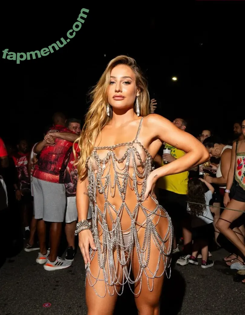 Bruna Griphao nude photo #1371 (brunagriphaoo)