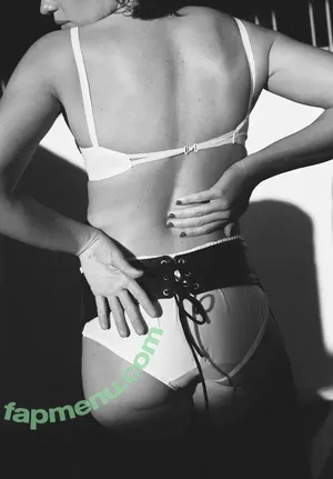 Bruna Linzmeyer / brunalinzmeyer nude photo #0217