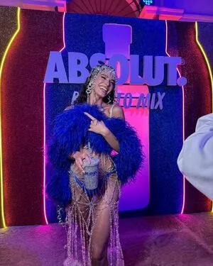 Bruna Marquezine / brumarquezine / brunamarquezine nude photo #0320