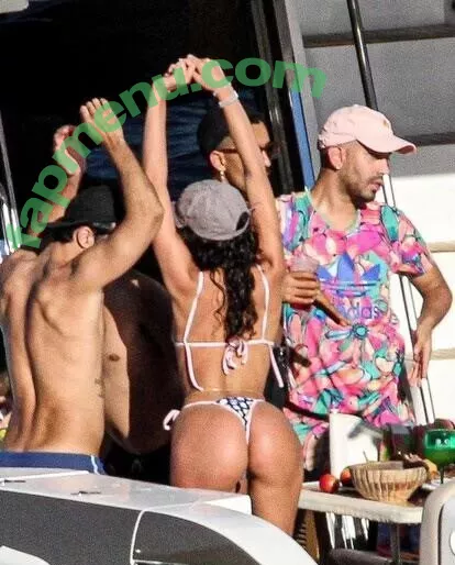 Bruna Marquezine nude photo #0054 (brumarquezine / brunamarquezine)