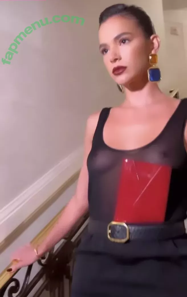 Bruna Marquezine nude photo #0056 (brumarquezine / brunamarquezine)