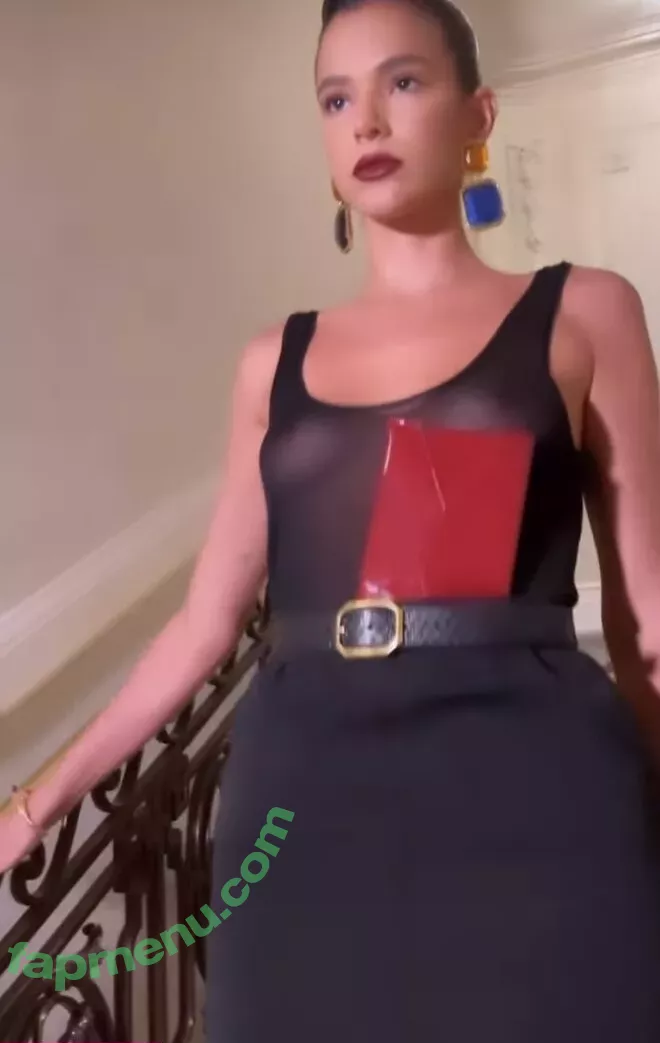 Bruna Marquezine nude photo #0057 (brumarquezine / brunamarquezine)