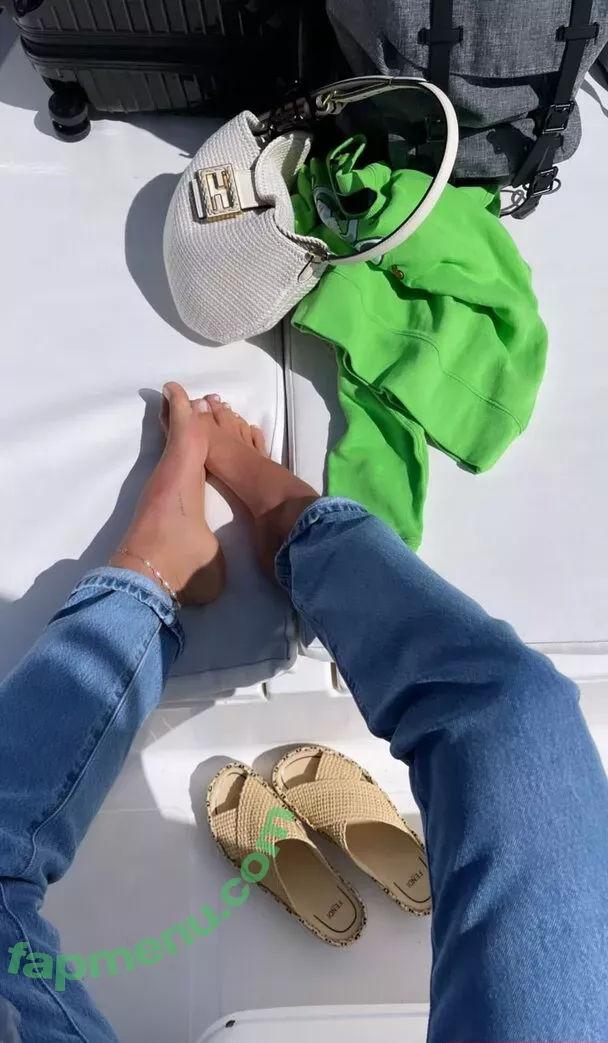 Bruna Marquezine nude photo #0068 (brumarquezine / brunamarquezine)