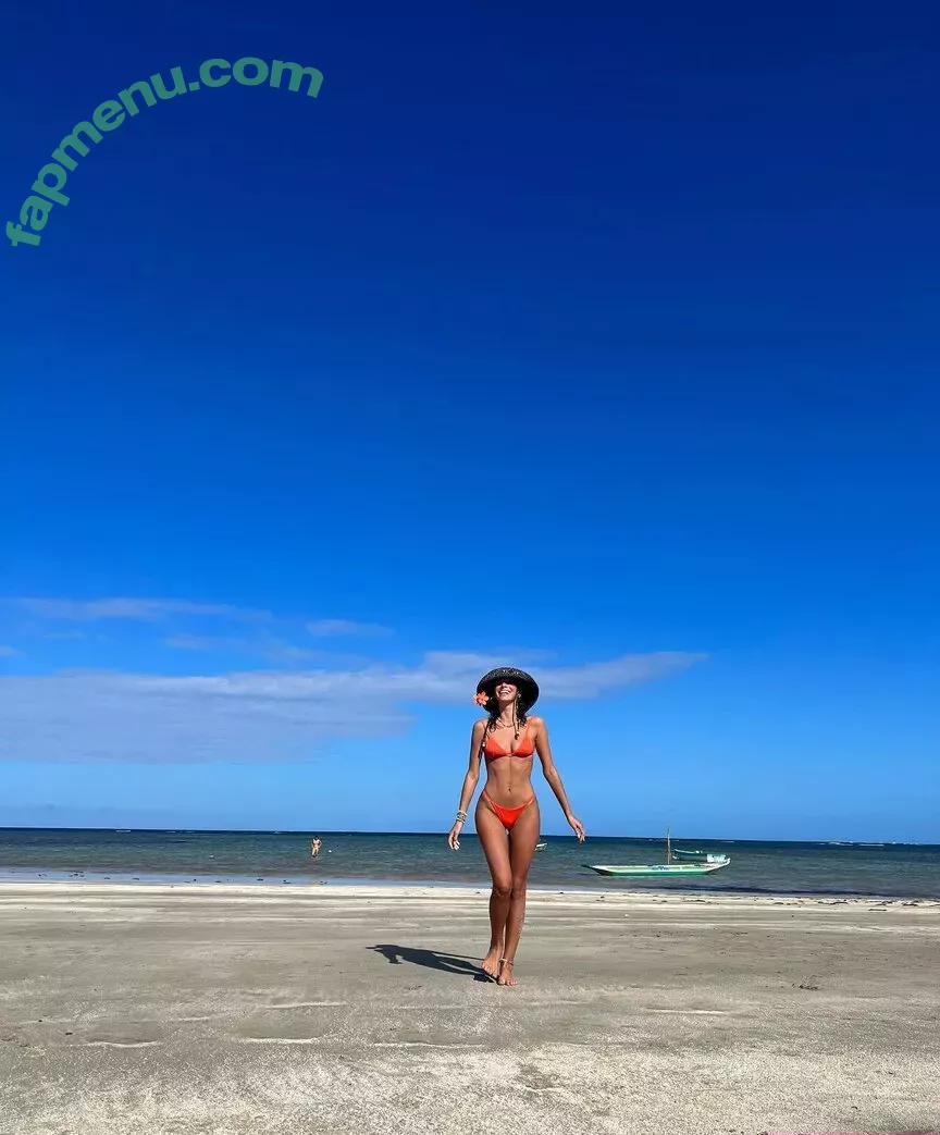 Bruna Marquezine nude photo #0102 (brumarquezine / brunamarquezine)