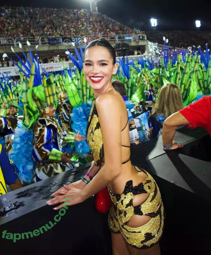 Bruna Marquezine nude photo #0118 (brumarquezine / brunamarquezine)