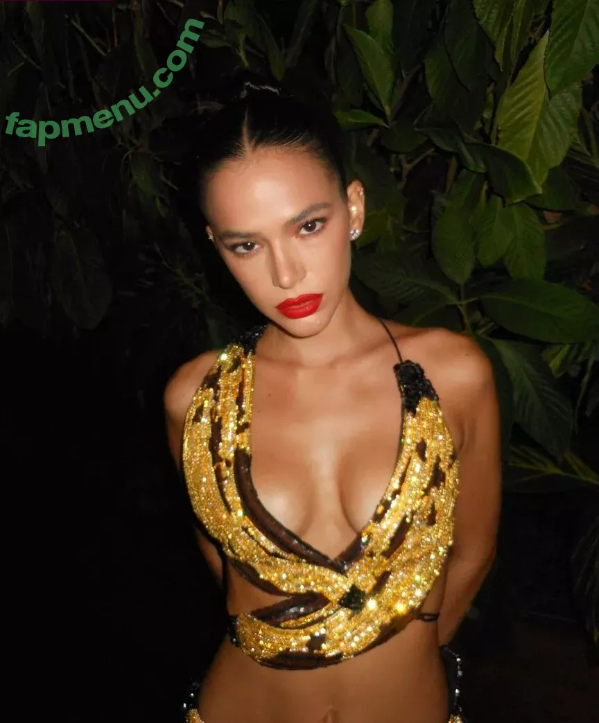 Bruna Marquezine nude photo #0119 (brumarquezine / brunamarquezine)