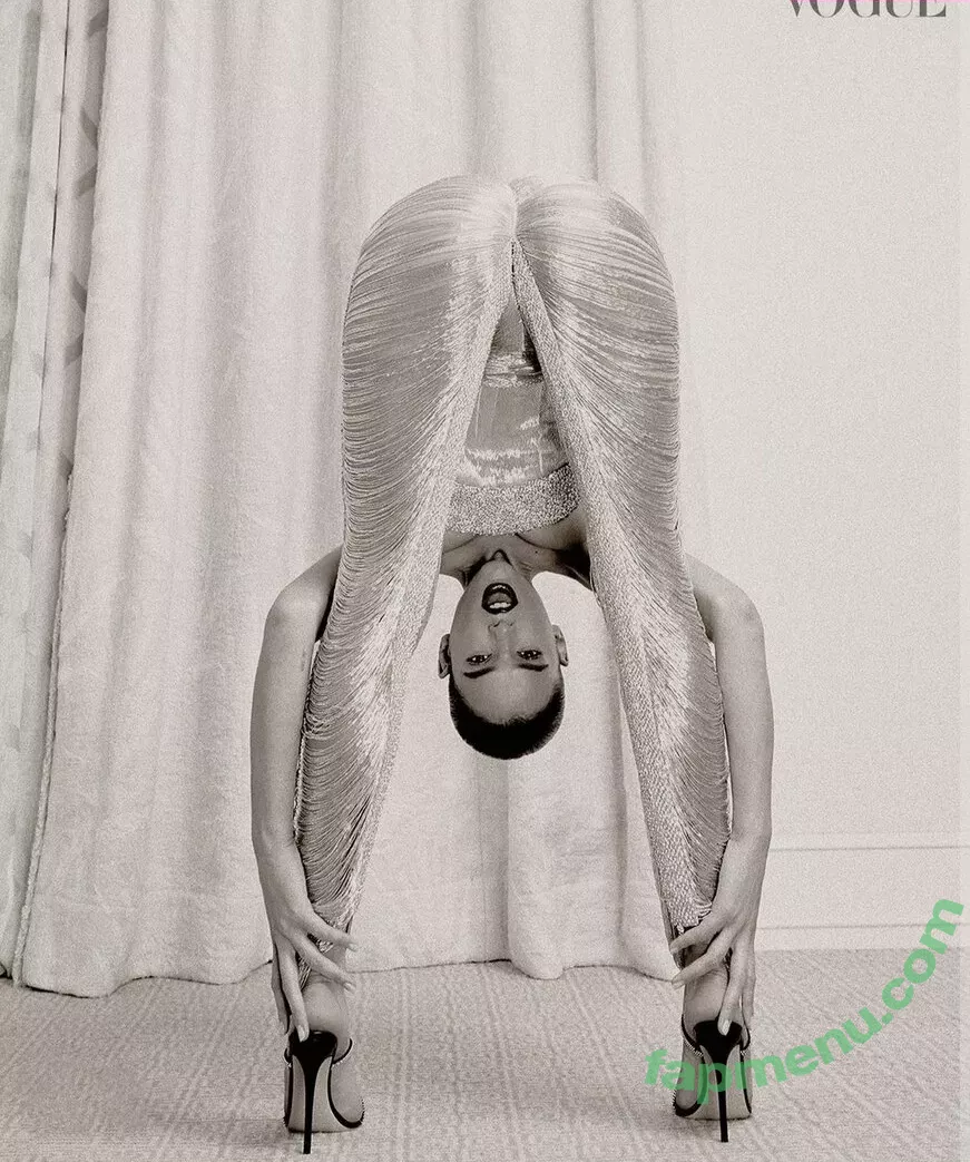 Bruna Marquezine nude photo #0162 (brumarquezine / brunamarquezine)