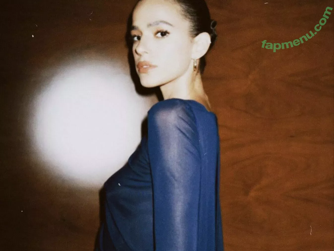 Bruna Marquezine nude photo #0183 (brumarquezine / brunamarquezine)