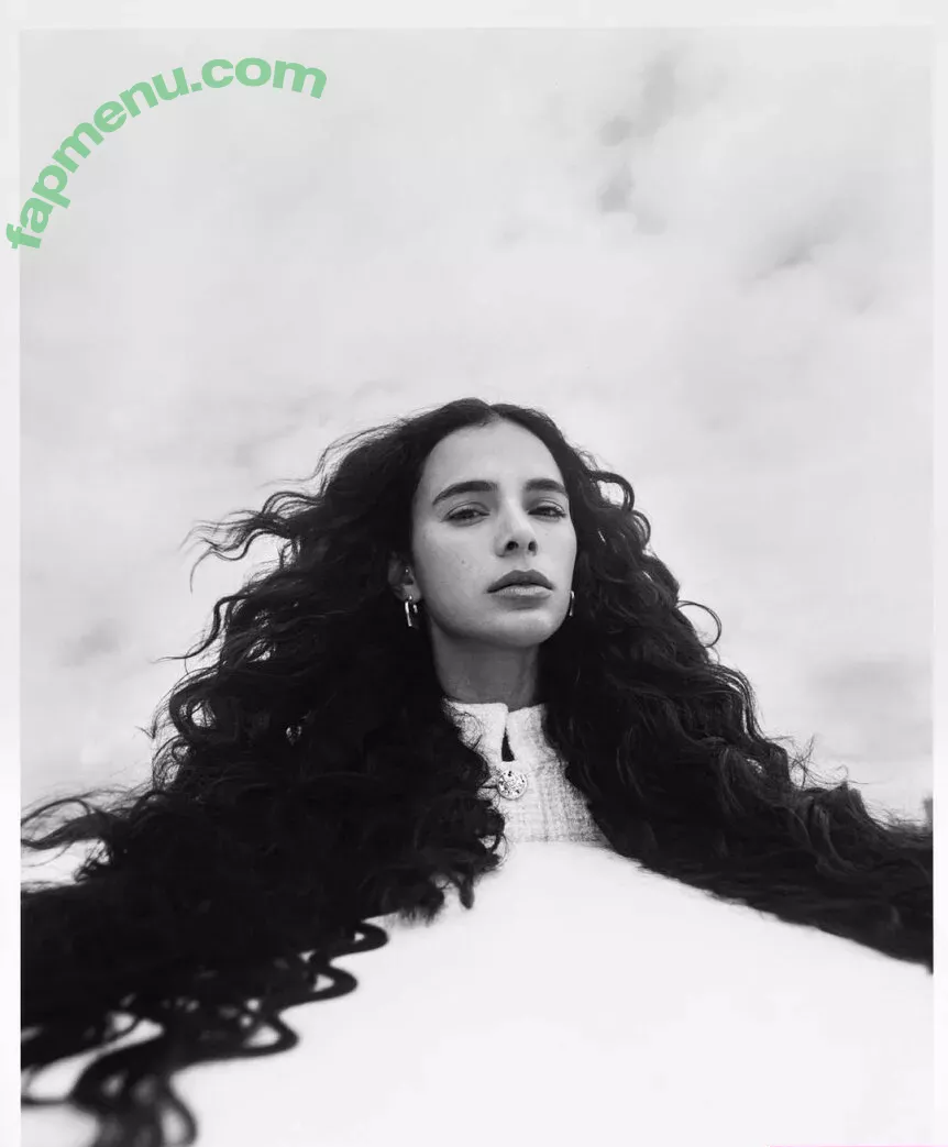 Bruna Marquezine nude photo #0186 (brumarquezine / brunamarquezine)