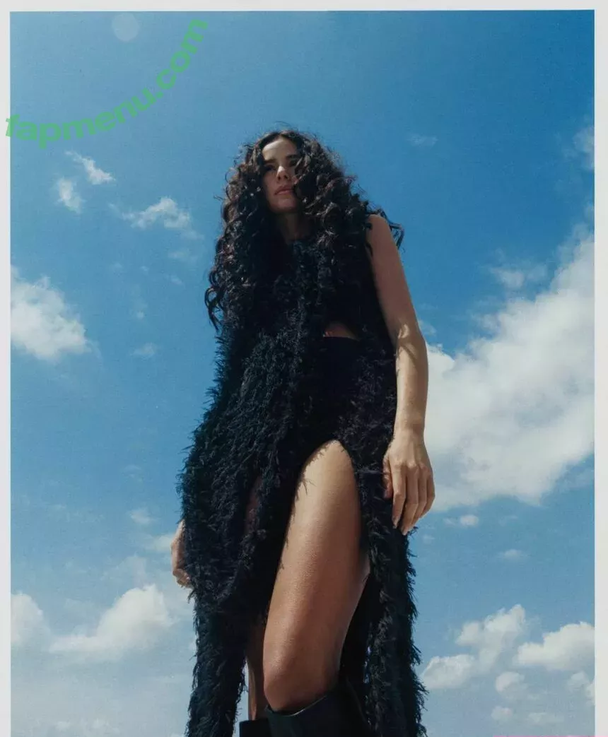 Bruna Marquezine nude photo #0187 (brumarquezine / brunamarquezine)