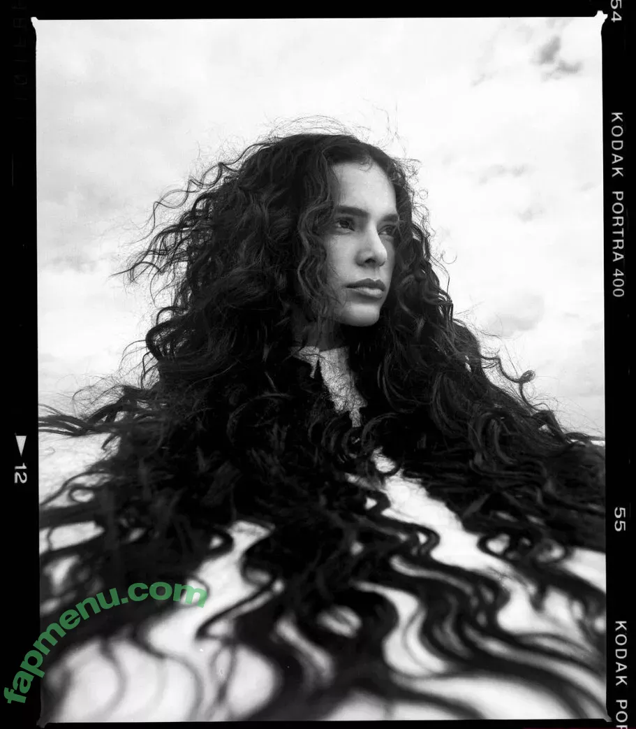 Bruna Marquezine nude photo #0188 (brumarquezine / brunamarquezine)