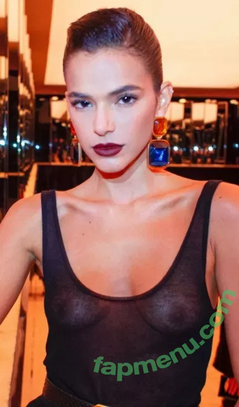 Bruna Marquezine nude photo #0205 (brumarquezine / brunamarquezine)