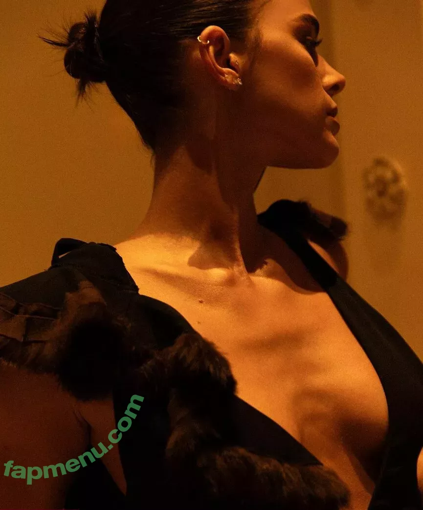 Bruna Marquezine nude photo #0232 (brumarquezine / brunamarquezine)