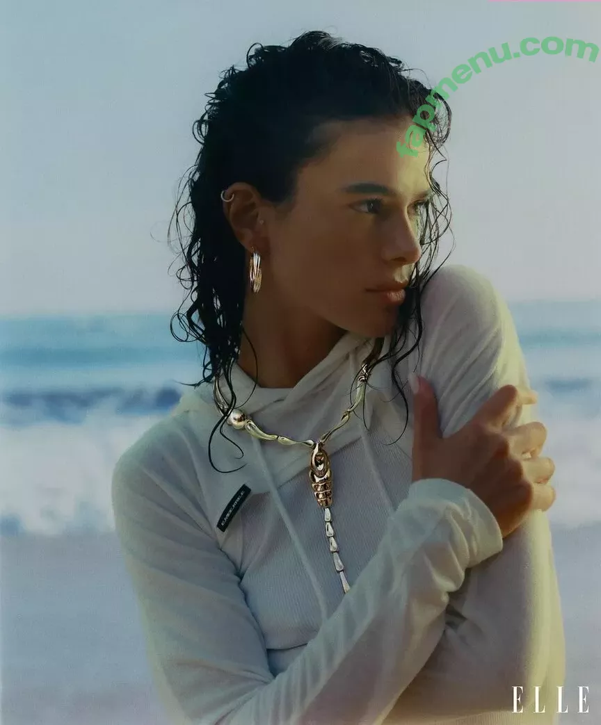 Bruna Marquezine nude photo #0259 (brumarquezine / brunamarquezine)