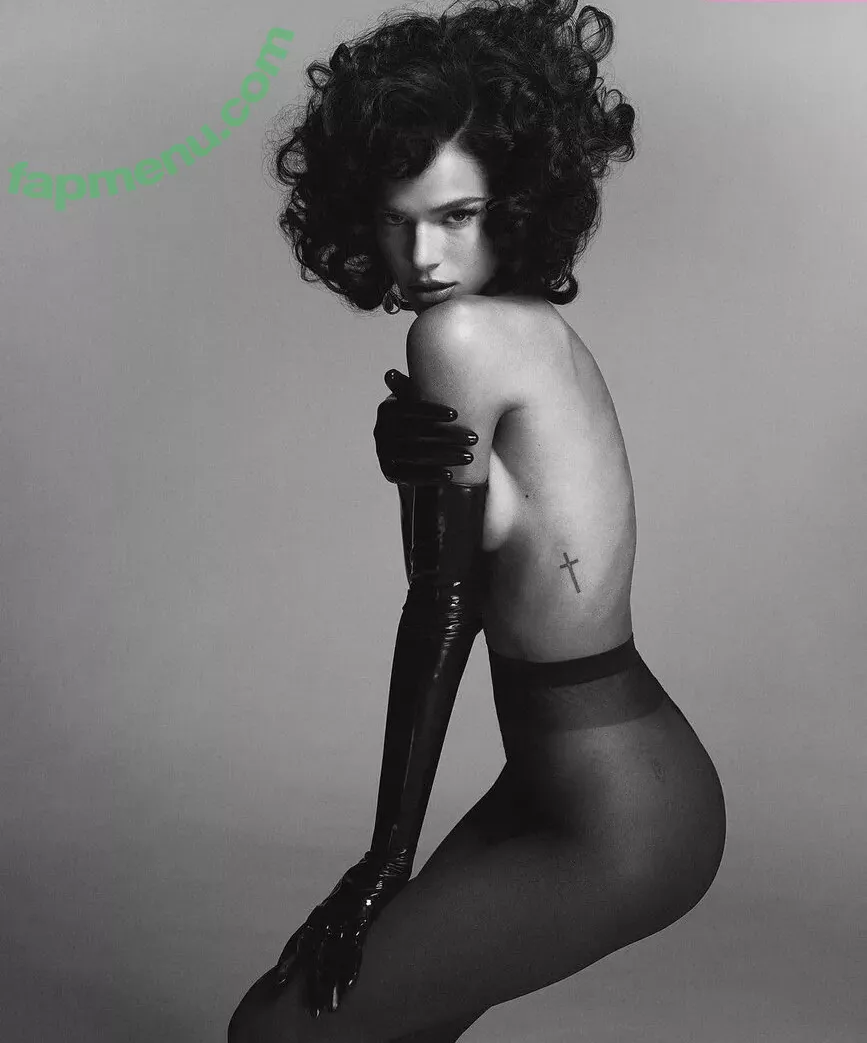 Bruna Marquezine nude photo #0282 (brumarquezine / brunamarquezine)