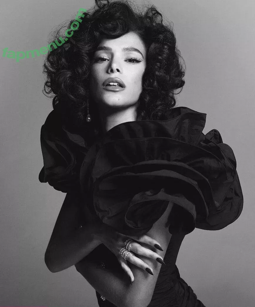 Bruna Marquezine nude photo #0283 (brumarquezine / brunamarquezine)