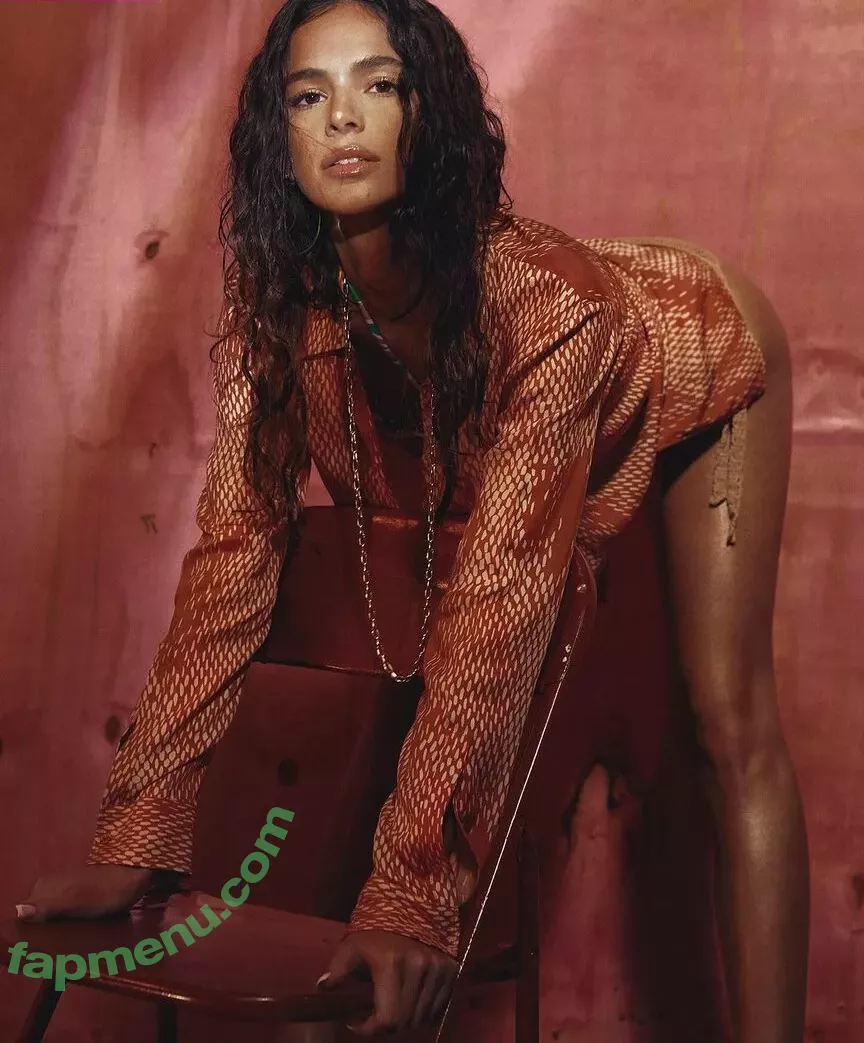 Bruna Marquezine nude photo #0285 (brumarquezine / brunamarquezine)