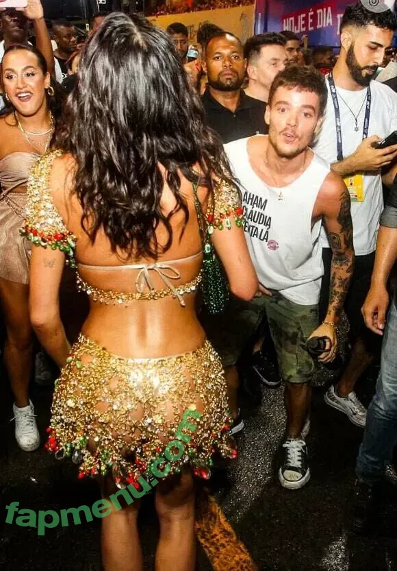 Bruna Marquezine nude photo #0343 (brumarquezine / brunamarquezine)