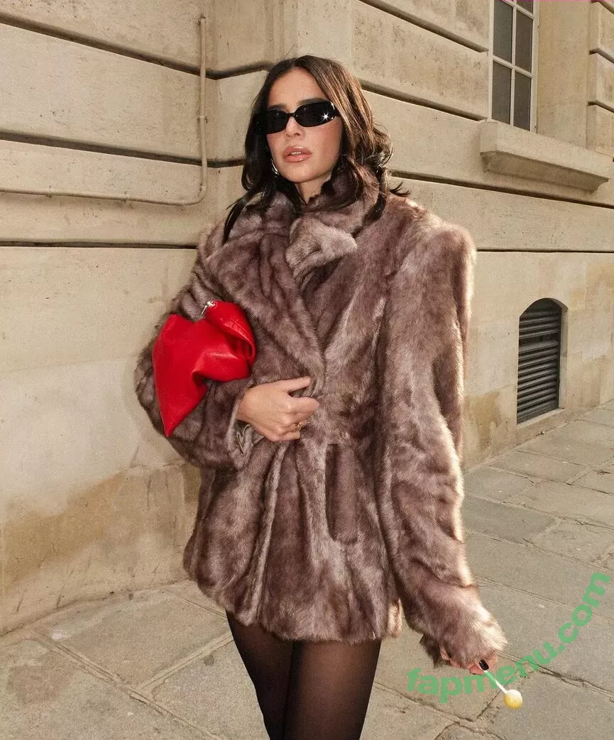 Bruna Marquezine nude photo #0376 (brumarquezine / brunamarquezine)