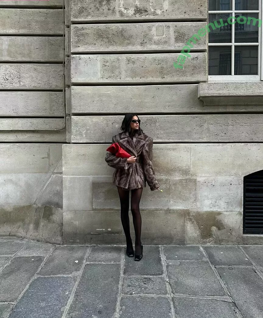 Bruna Marquezine nude photo #0380 (brumarquezine / brunamarquezine)