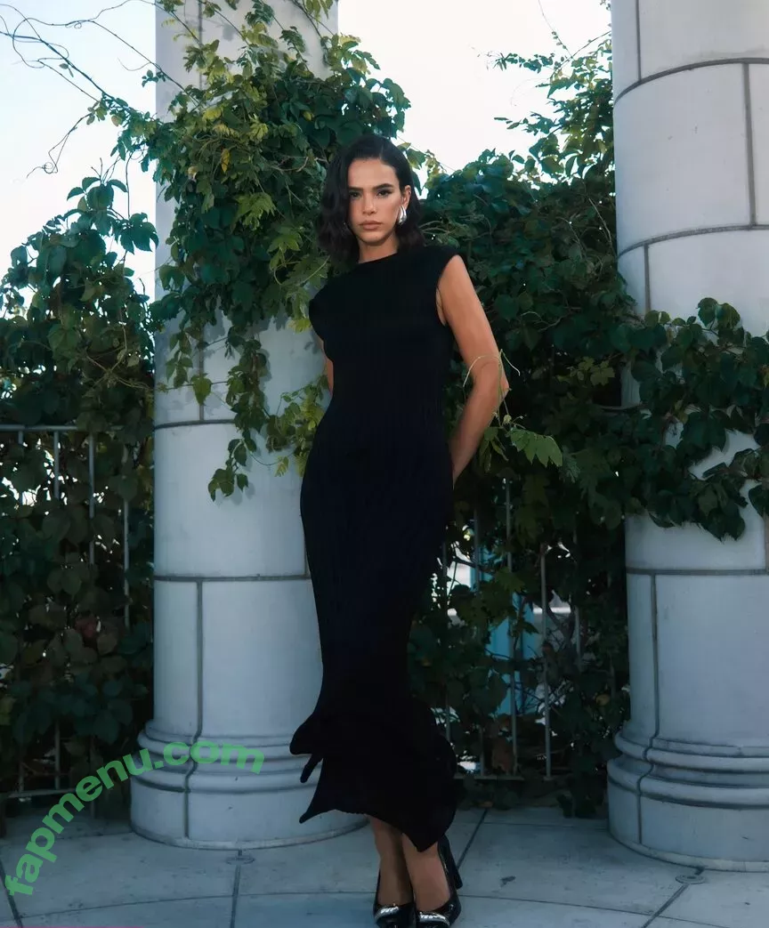 Bruna Marquezine nude photo #0449 (brumarquezine / brunamarquezine)