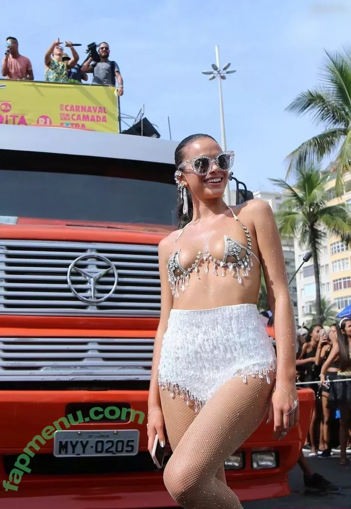 Bruna Marquezine nude photo #0591 (brumarquezine / brunamarquezine)