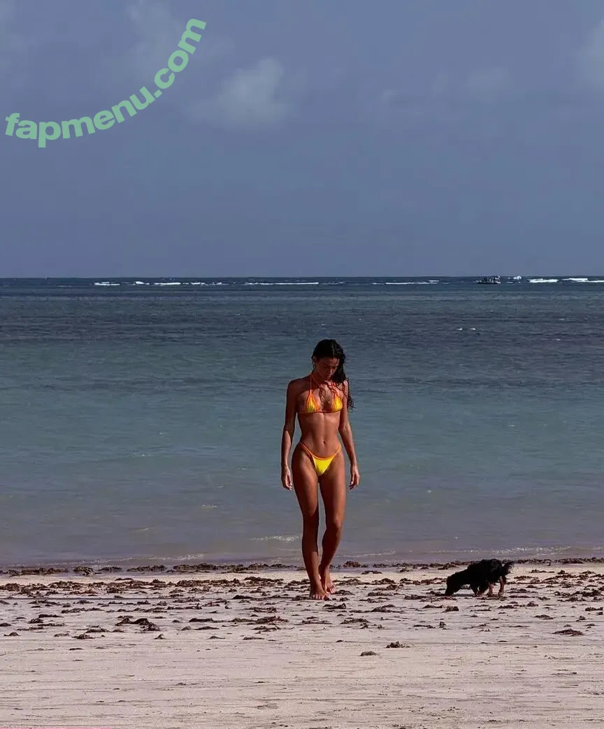 Bruna Marquezine nude photo #0665 (brumarquezine / brunamarquezine)