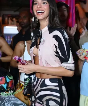 Bruna Marquezine / brumarquezine / brunamarquezine nude photo #1056