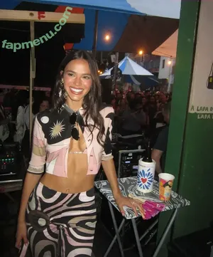 Bruna Marquezine / brumarquezine / brunamarquezine nude photo #1062