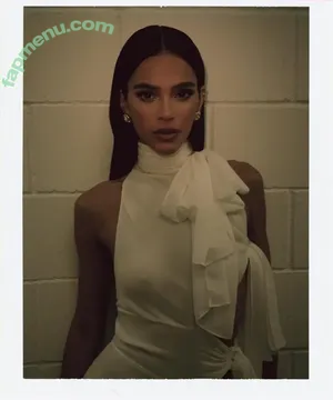 Bruna Marquezine / brumarquezine / brunamarquezine nude photo #1145