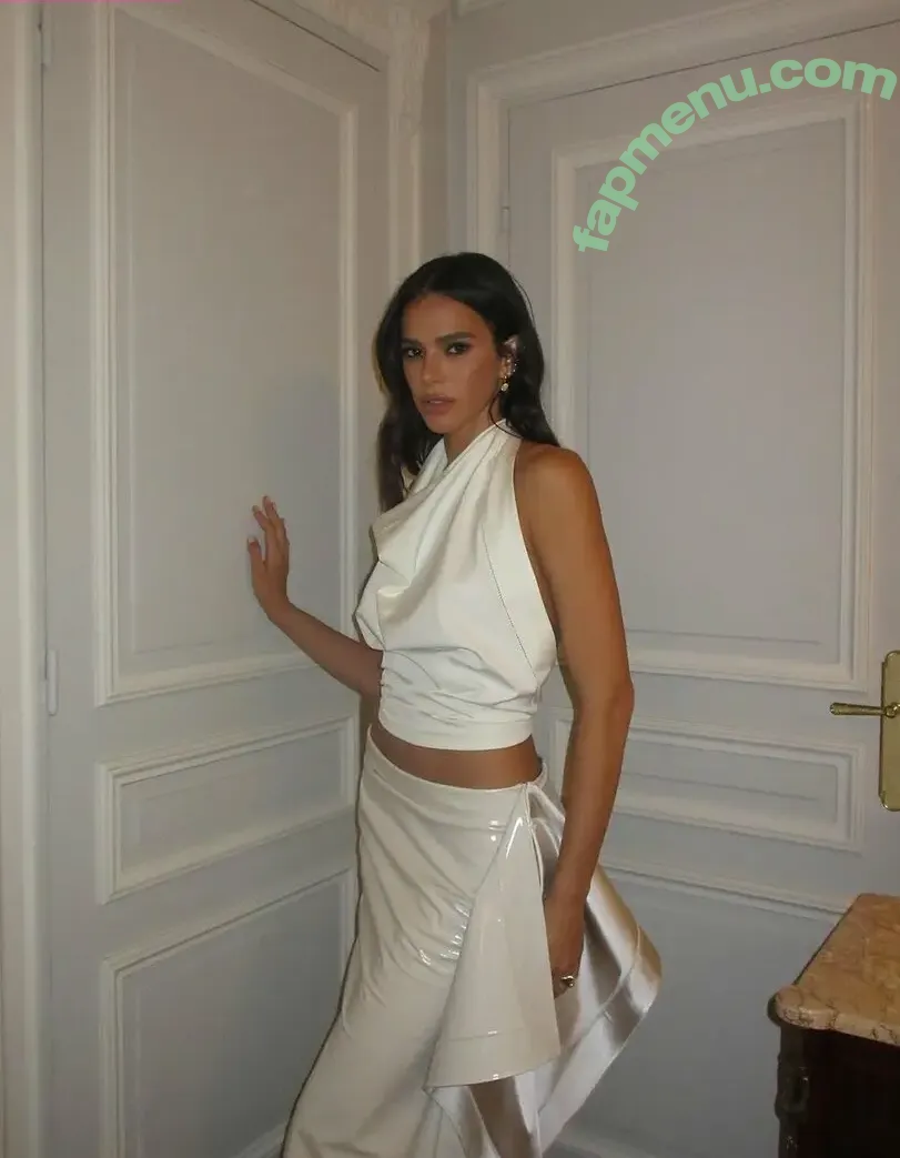 Bruna Marquezine nude photo #1016 (brumarquezine / brunamarquezine)