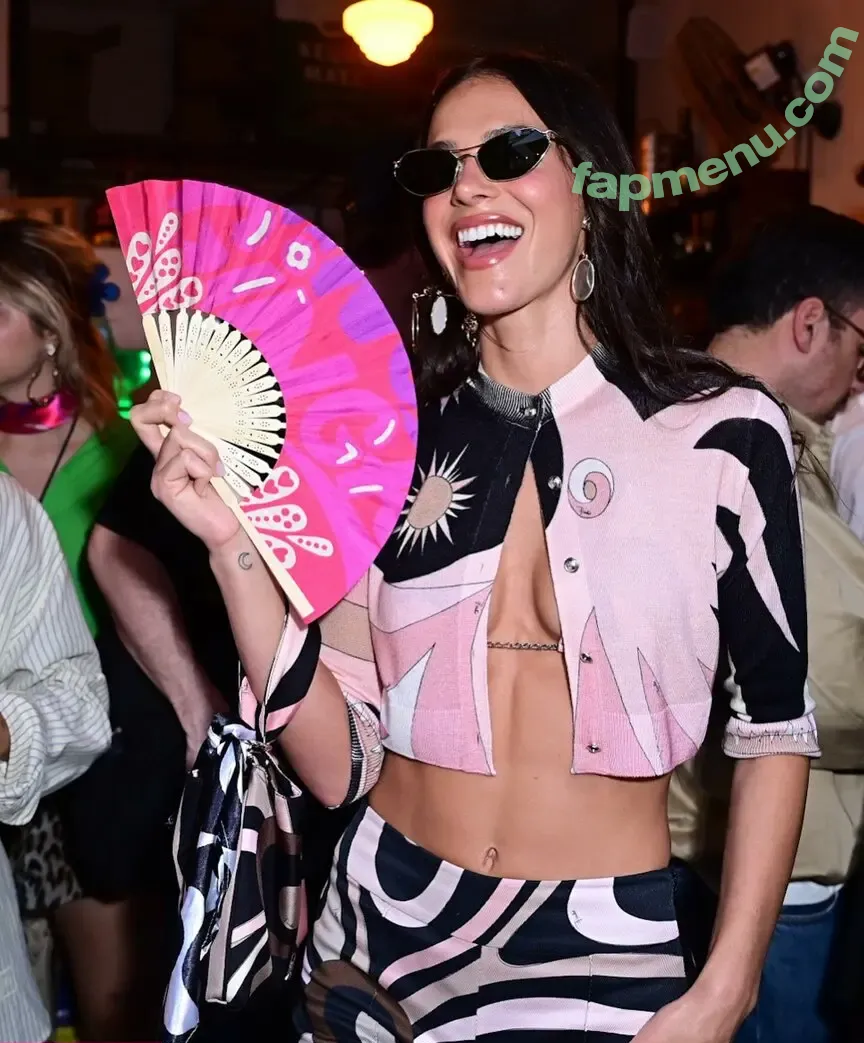 Bruna Marquezine nude photo #1021 (brumarquezine / brunamarquezine)