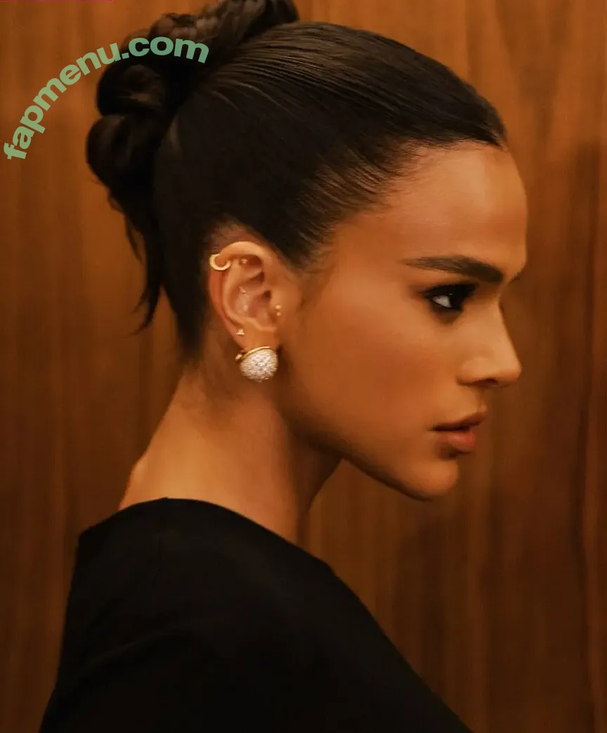 Bruna Marquezine nude photo #1121 (brumarquezine / brunamarquezine)