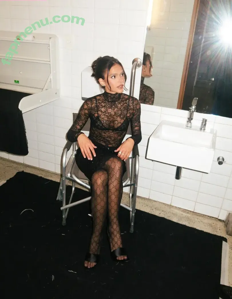 Bruna Marquezine nude photo #1170 (brumarquezine / brunamarquezine)