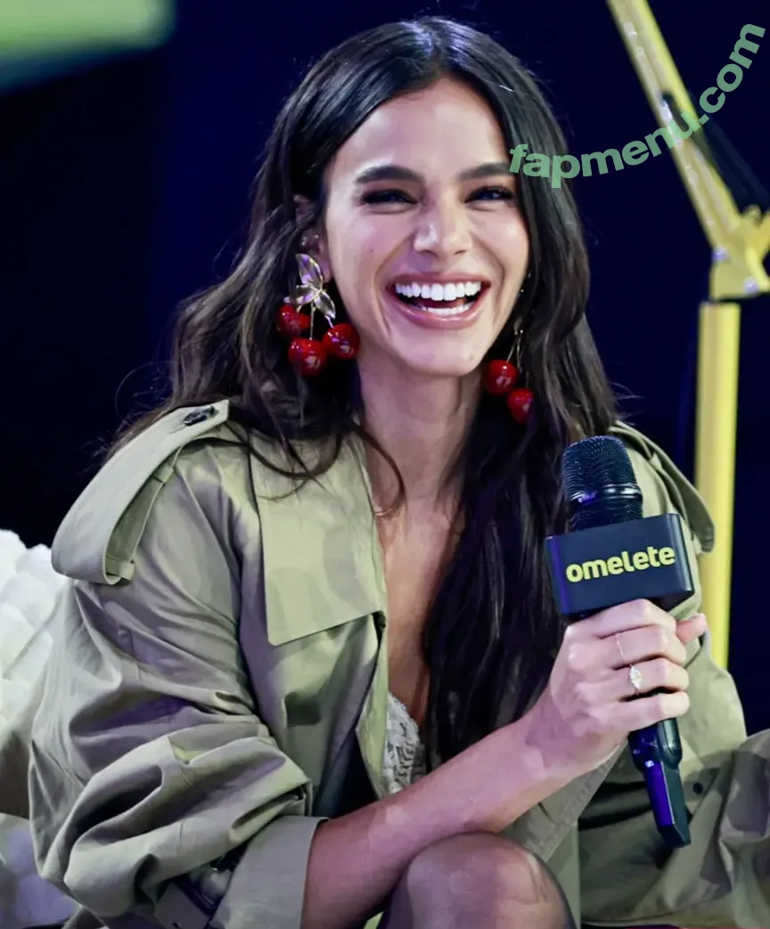 Bruna Marquezine nude photo #1174 (BruMarquezine / brunamarquezine)