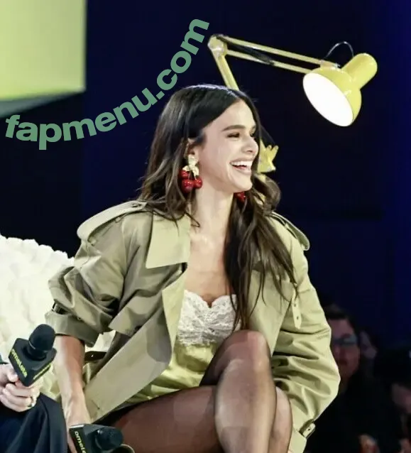 Bruna Marquezine nude photo #1176 (BruMarquezine / brunamarquezine)