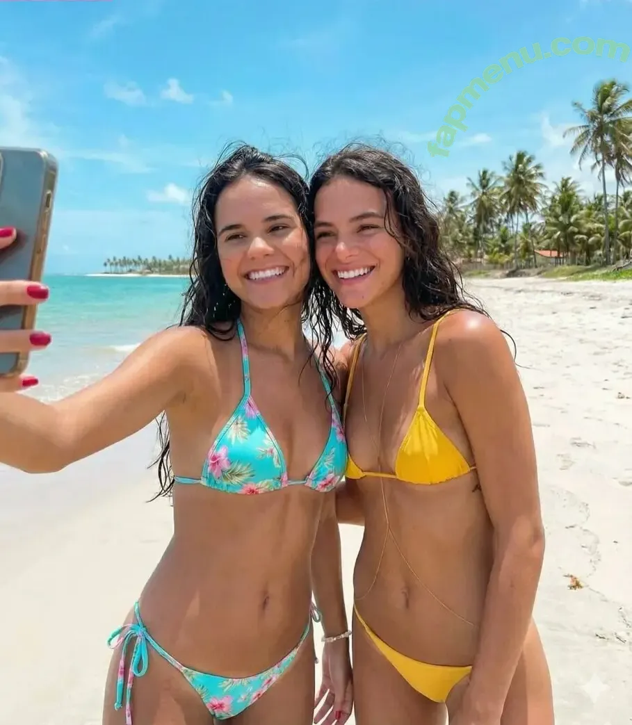 Bruna Marquezine nude photo #1233 (BruMarquezine / brunamarquezine)