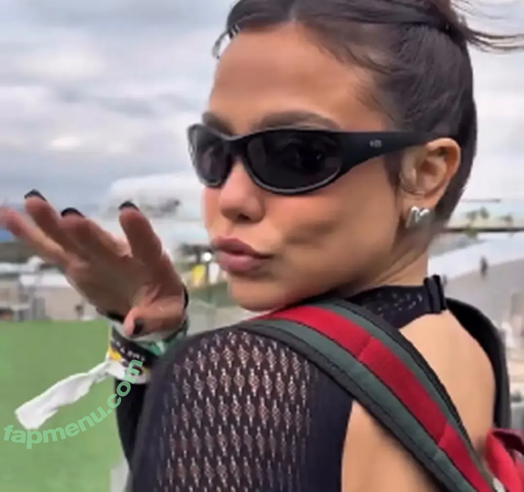 Bruna16 nude photo #0068 (Bruna Carvalho)