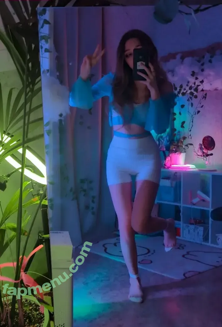 brusnic4ka nude photo #0022 (brusnic4ka)