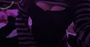 brwattiest / theebrattiest nude photo #0021