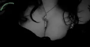 brwattiest / theebrattiest nude photo #0036