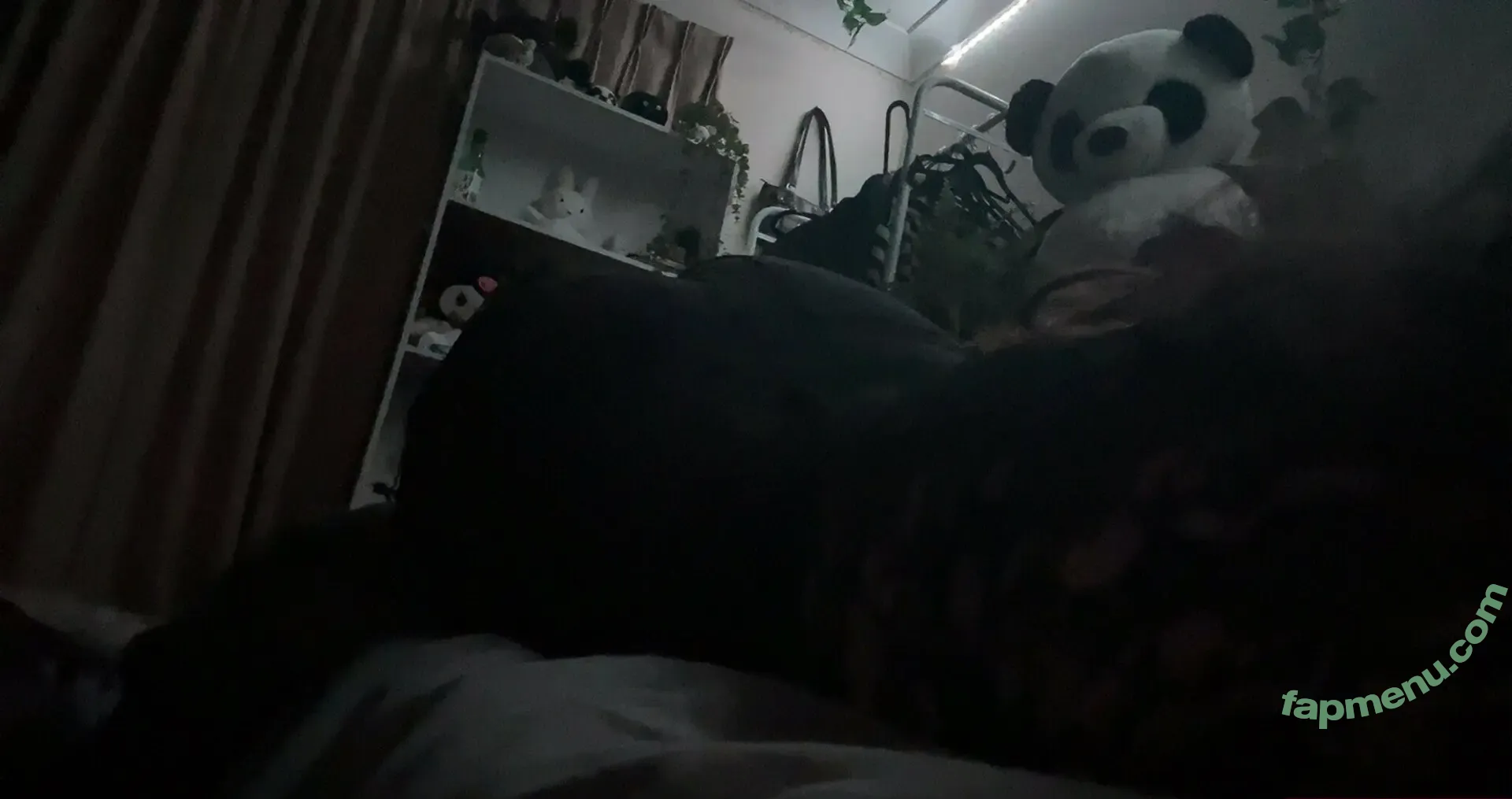 brwattiest nude photo #0027 (theebrattiest)