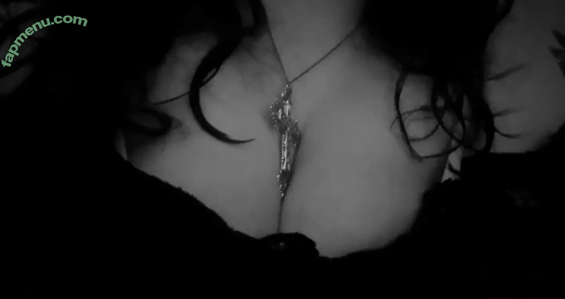 brwattiest nude photo #0036 (theebrattiest)