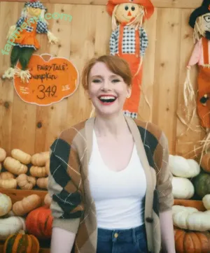 Bryce Dallas Howard / brycedhoward nude photo #0945