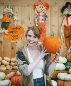 Bryce Dallas Howard / brycedhoward nude photo #0958