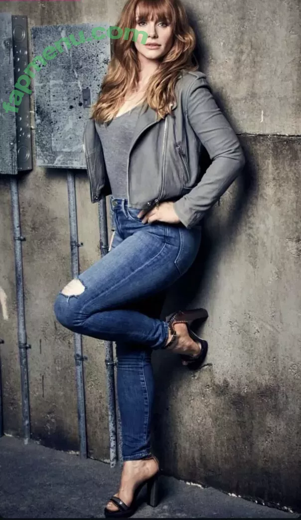 Bryce Dallas Howard nude photo #0535 (brycedhoward)